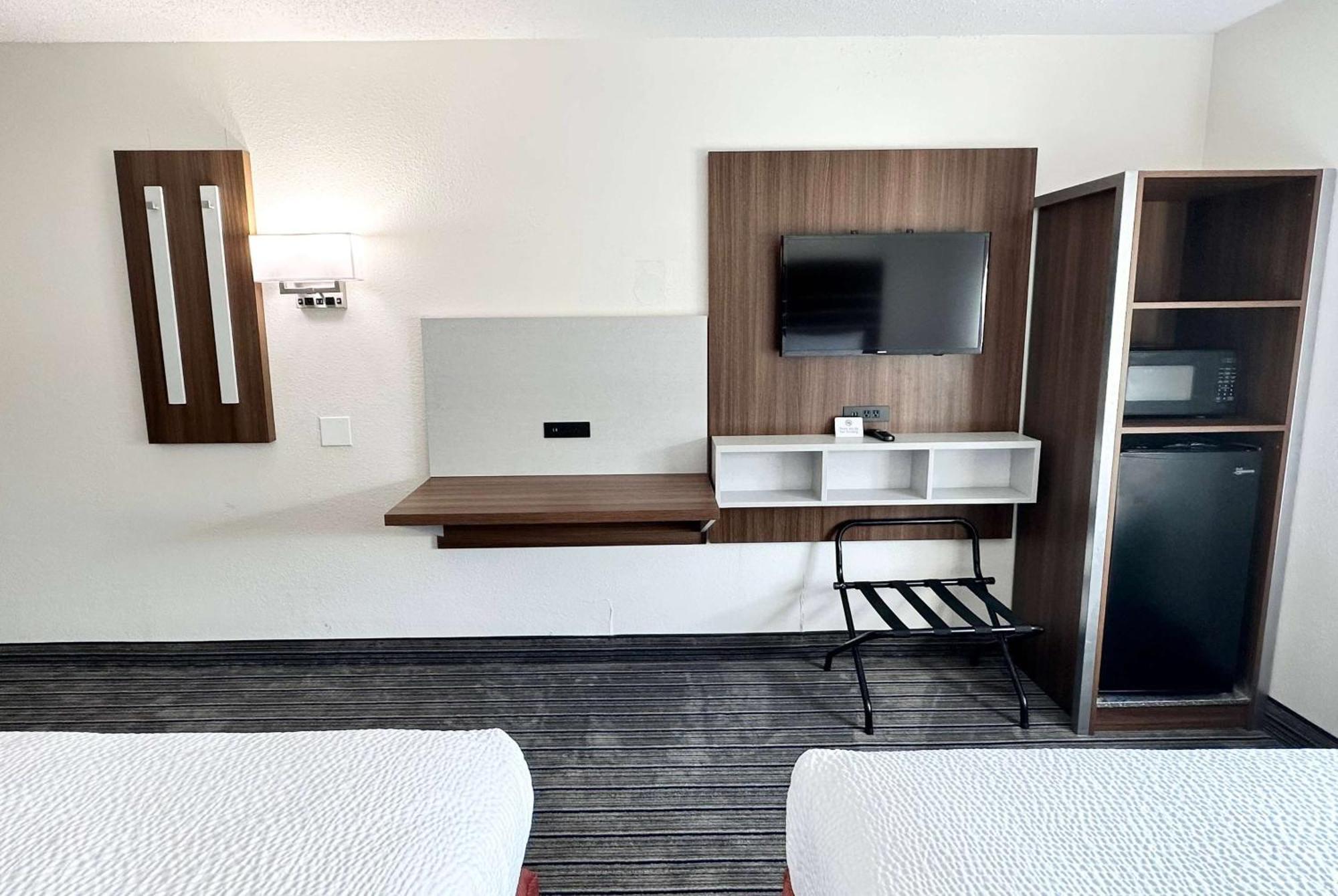 Hotel Ramada By Wyndham Lithia Springs Atlanta Extérieur photo