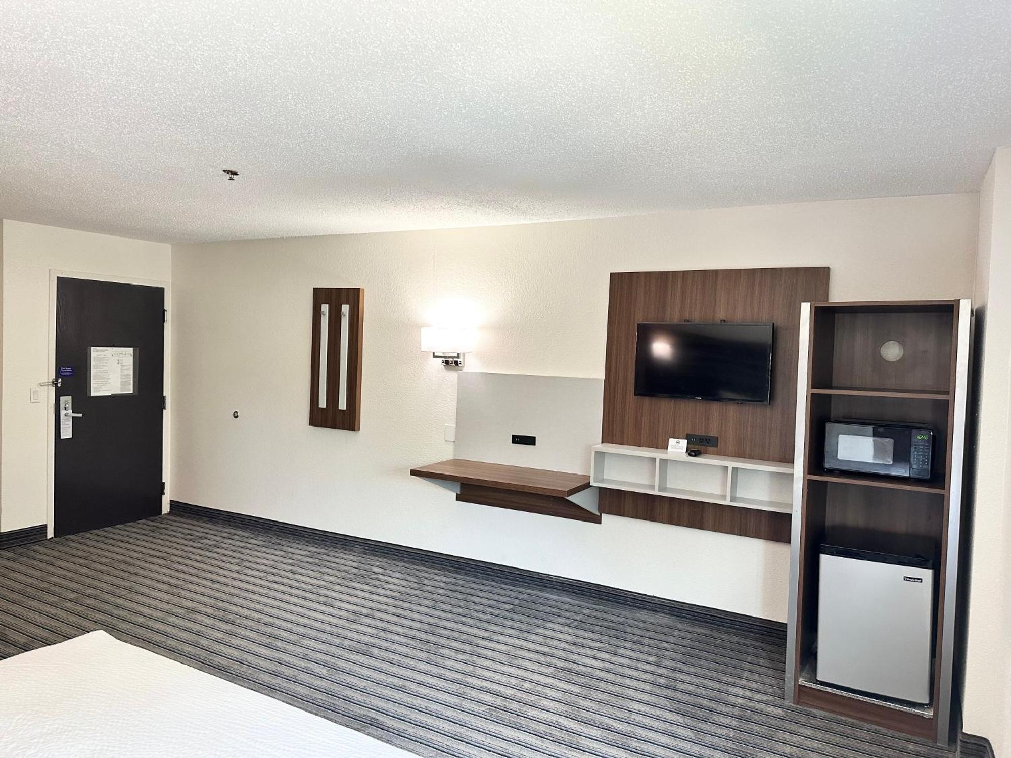 Hotel Ramada By Wyndham Lithia Springs Atlanta Extérieur photo